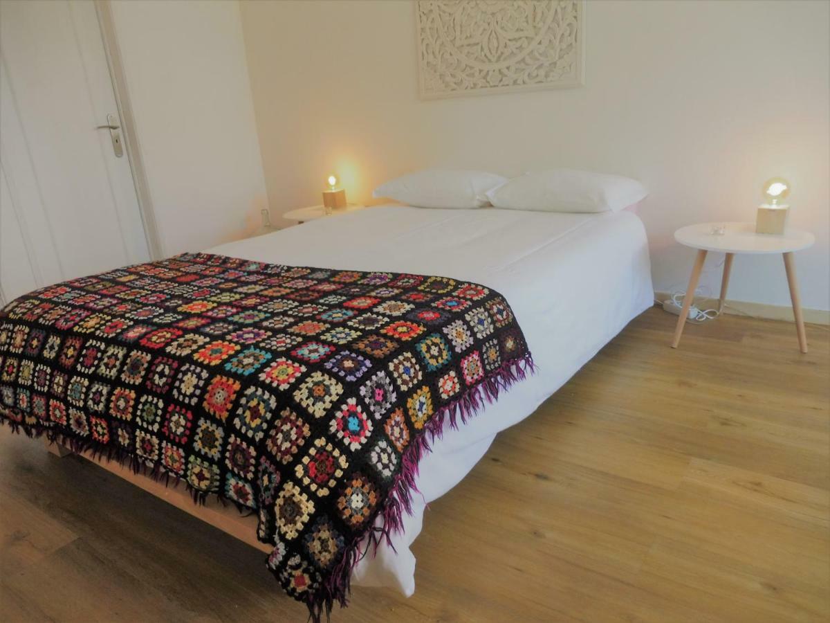 Sunny House Apartment Пареде Екстериор снимка