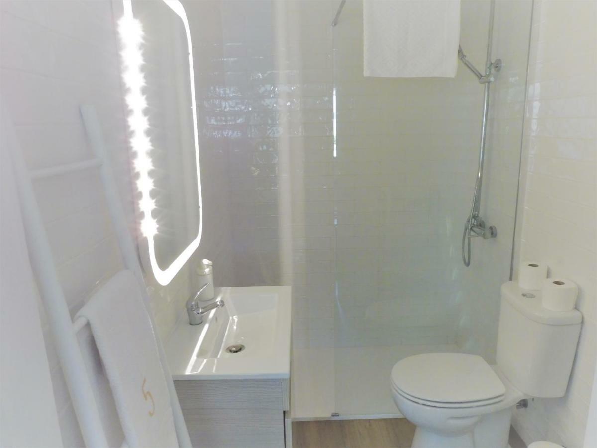 Sunny House Apartment Пареде Екстериор снимка